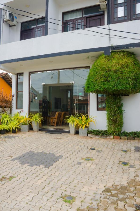 Zendara Hotel Negombo Exterior foto